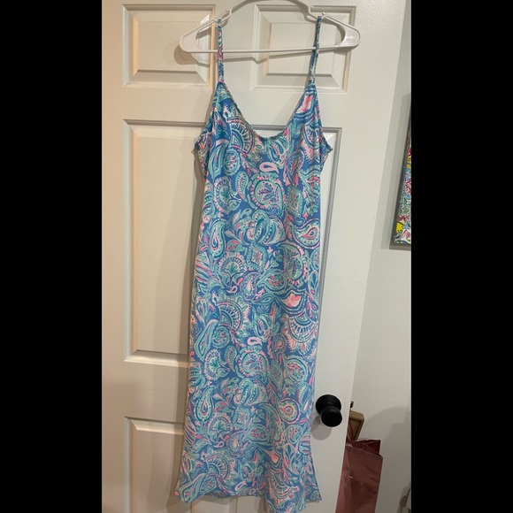 Lilly Pulitzer Dresses & Skirts - Lilly Pulitzer midi dress